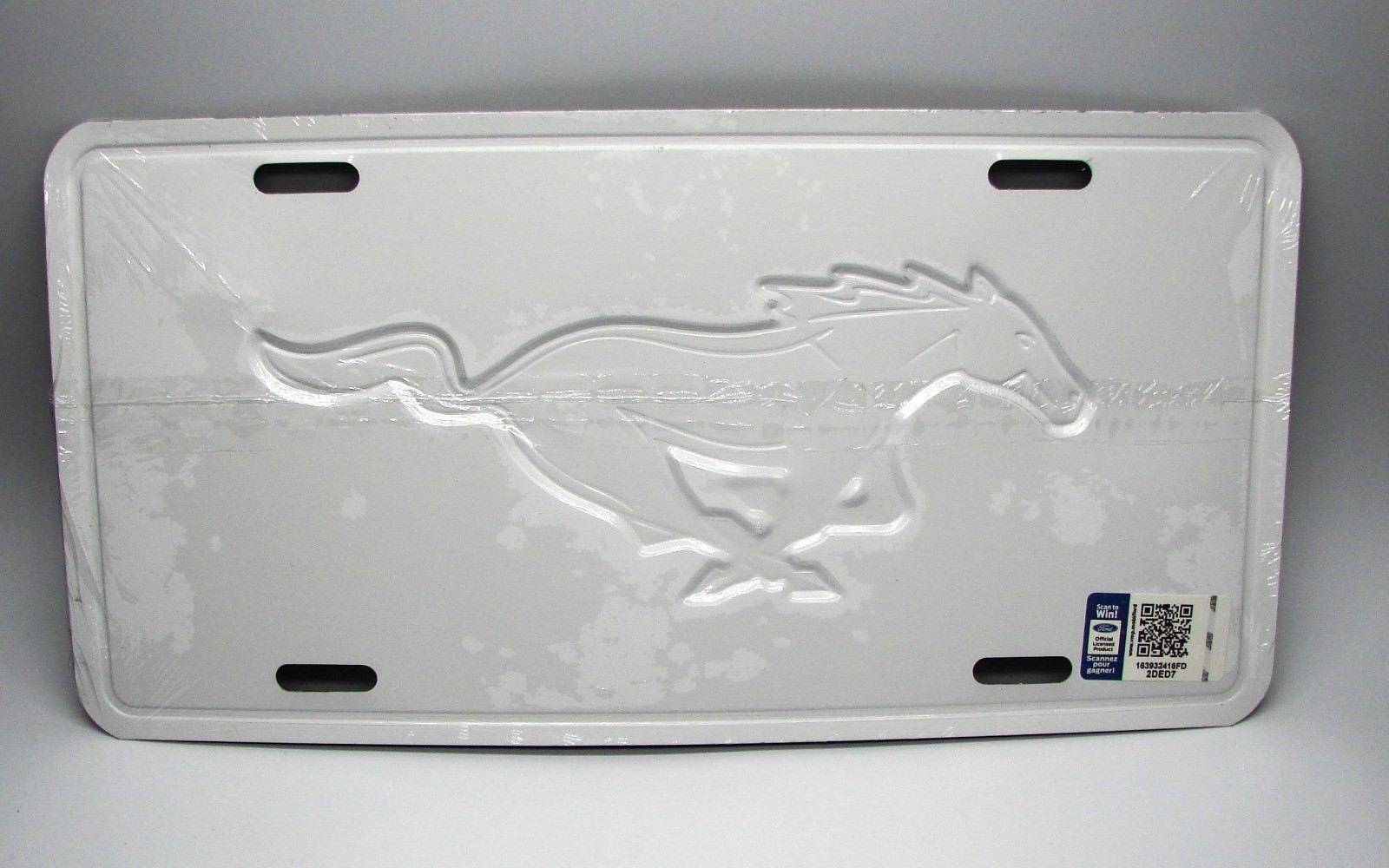 Licensed FORD MUSTANG BLACK BACKGROUND EMBOSSED METAL CAR NOVELTY LICENSE PLATE