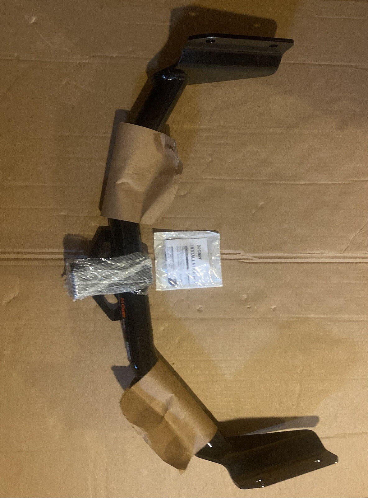 BRAND NEW Trailer Hitch-Class III 2 In. Receiver Hitch Curt Manufacturing 13182