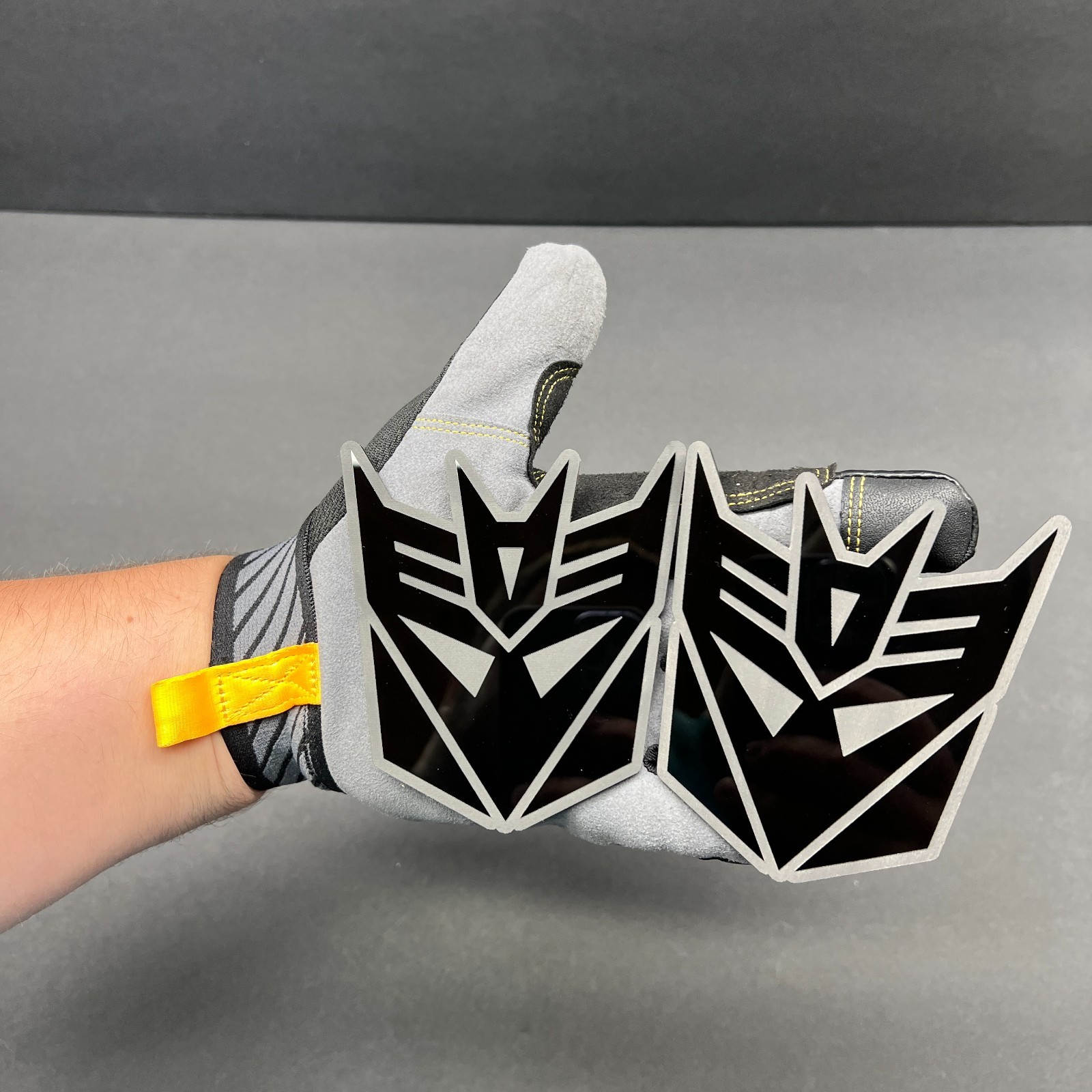 2x Decepticon Transformer Mask ENGRAVED Car Fender Badge Emblem MULTICOLOR Decal