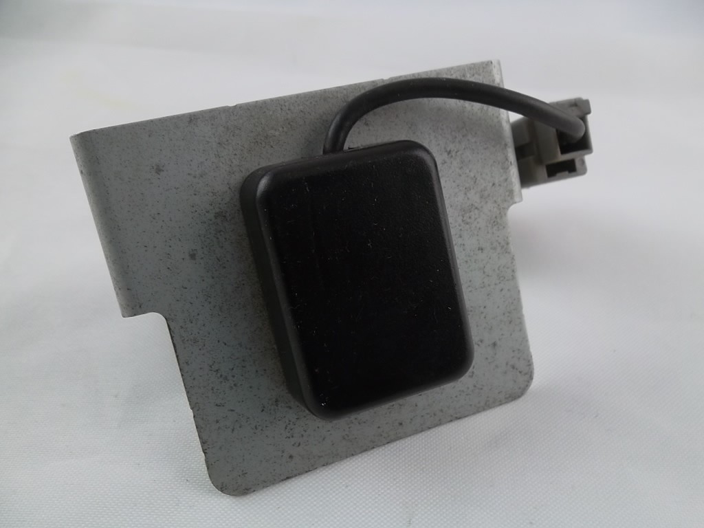 2016–2022 Honda CR-V GPS Antenna Module Unit