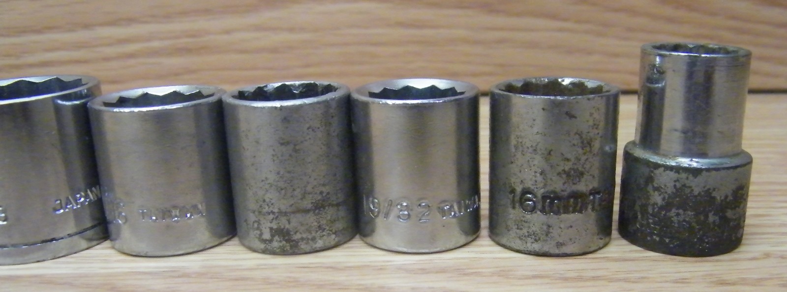 Mixed Lot of Ten Unbranded/Generic 12 Point 1/2″ Drive Sockets Only **READ**