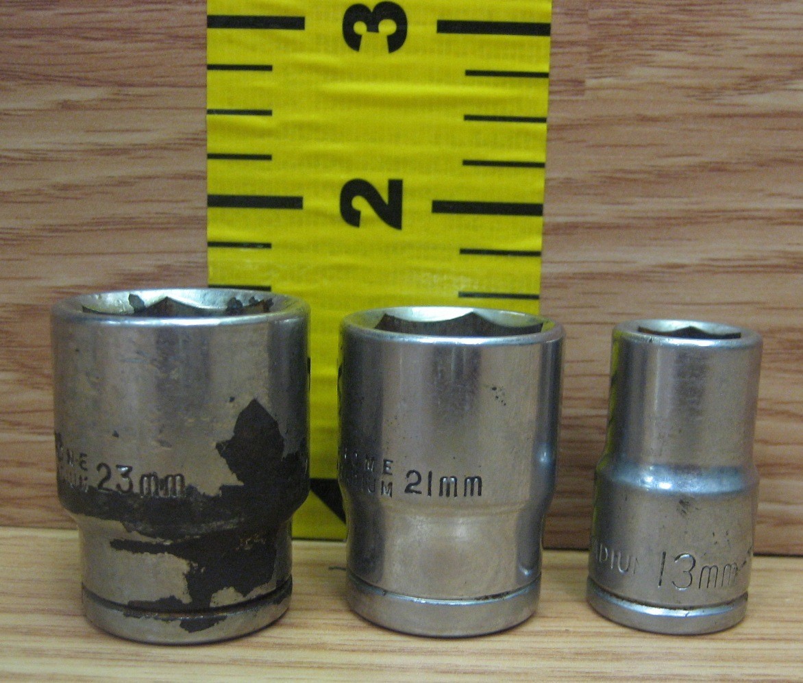 Lot of 3 Unbranded/Generic 6 Point 23mm 21mm 13mm 1/2″ Drive Socket Set Only