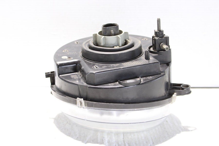 2005-2007 Jeep Liberty Halogen Right Side Headlight Assembly OEM 55157140AA