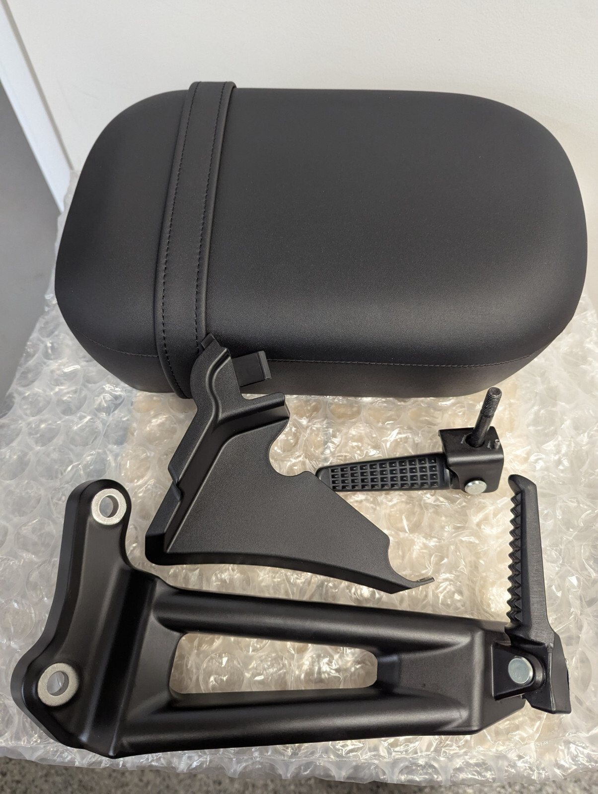 2025 Genuine Honda REBEL 1100 STD Passenger Seat Footpegs Black 08R75-MLA-AA0ZB