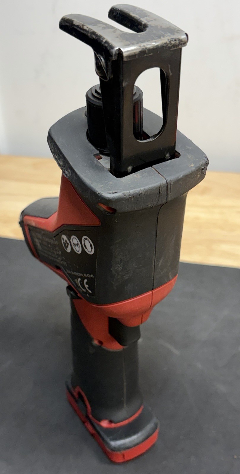 NICE! Snap On CTRS761 RED Reciprocating Saw with 14.4v Lithium Ion Battery