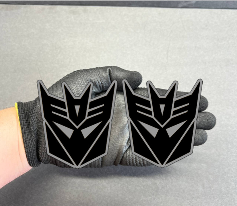 2x Decepticon Transformer Mask ENGRAVED Car Fender Badge Emblem MULTICOLOR Decal