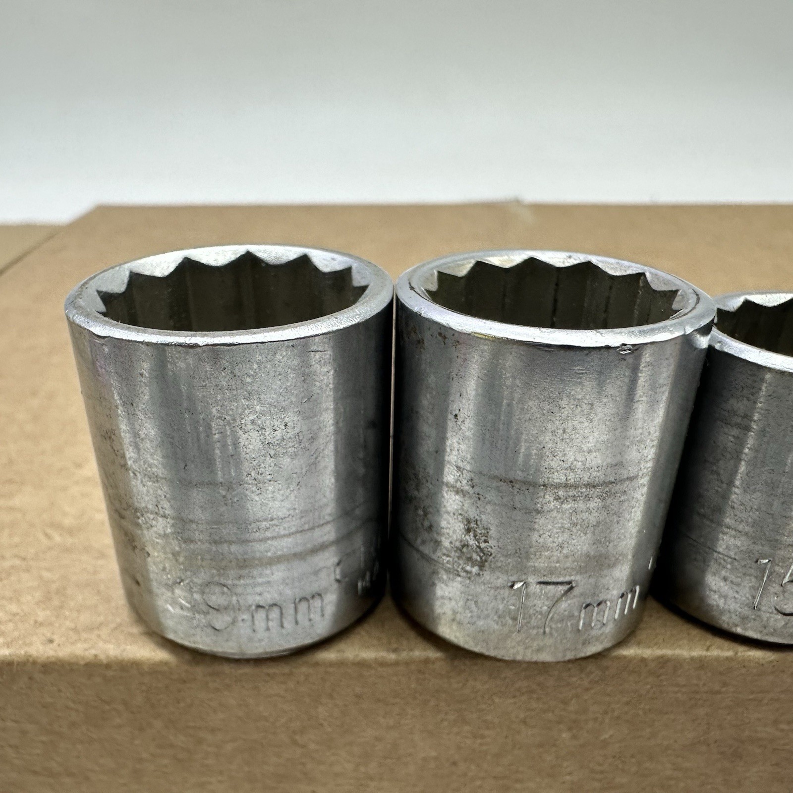 Vtg Craftsman Shallow Socket Set 3/8 Drive Metric 19 17 15 11 EE- USA 12 Point