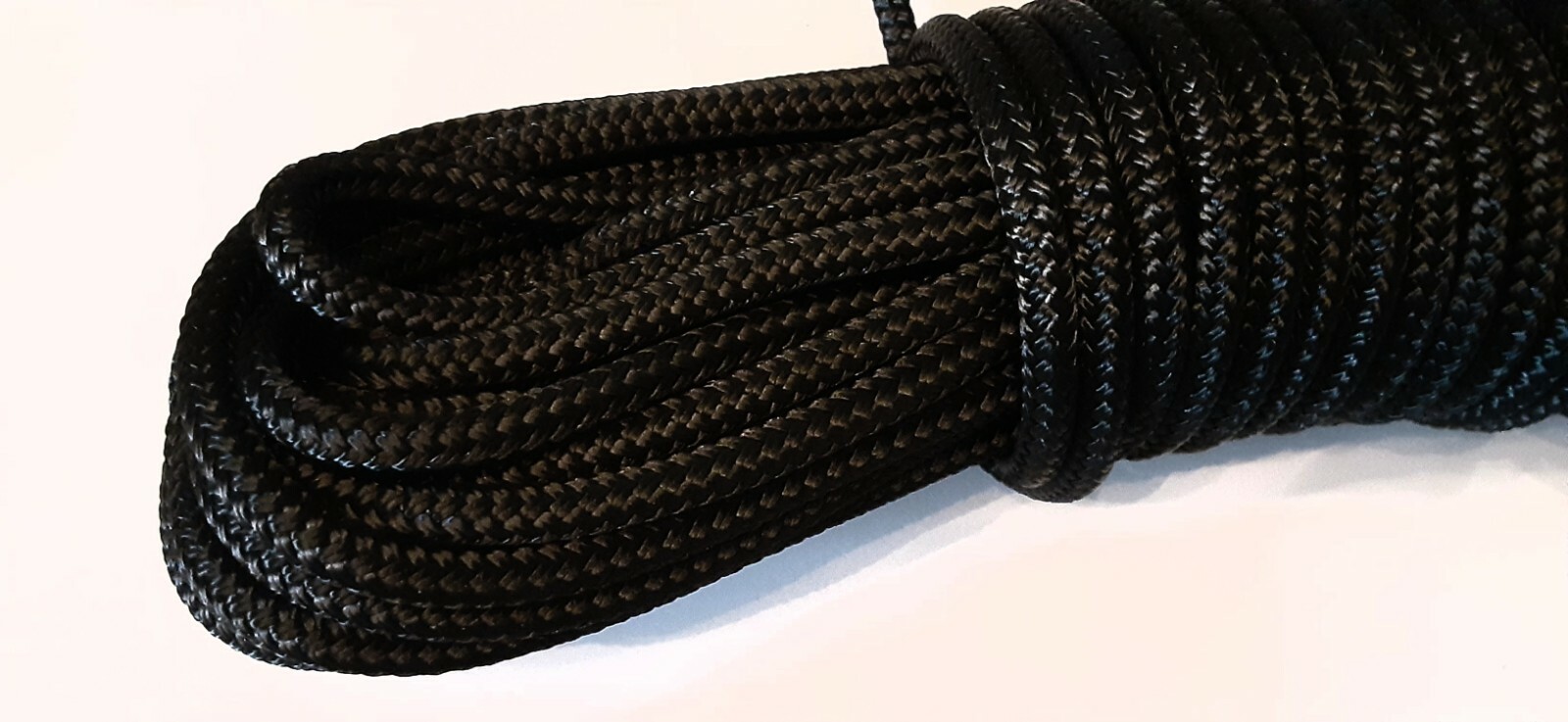1/4 x 200 ft Premium Double Braid- Yacht braid Rope Hank. Black.
