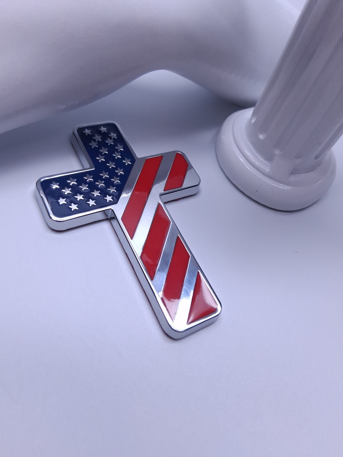 CHRISTIAN RELIGIOUS 3D CROSS W EMBOSSED AMERICAN FLAG METAL CAR EMBLEM STICKER