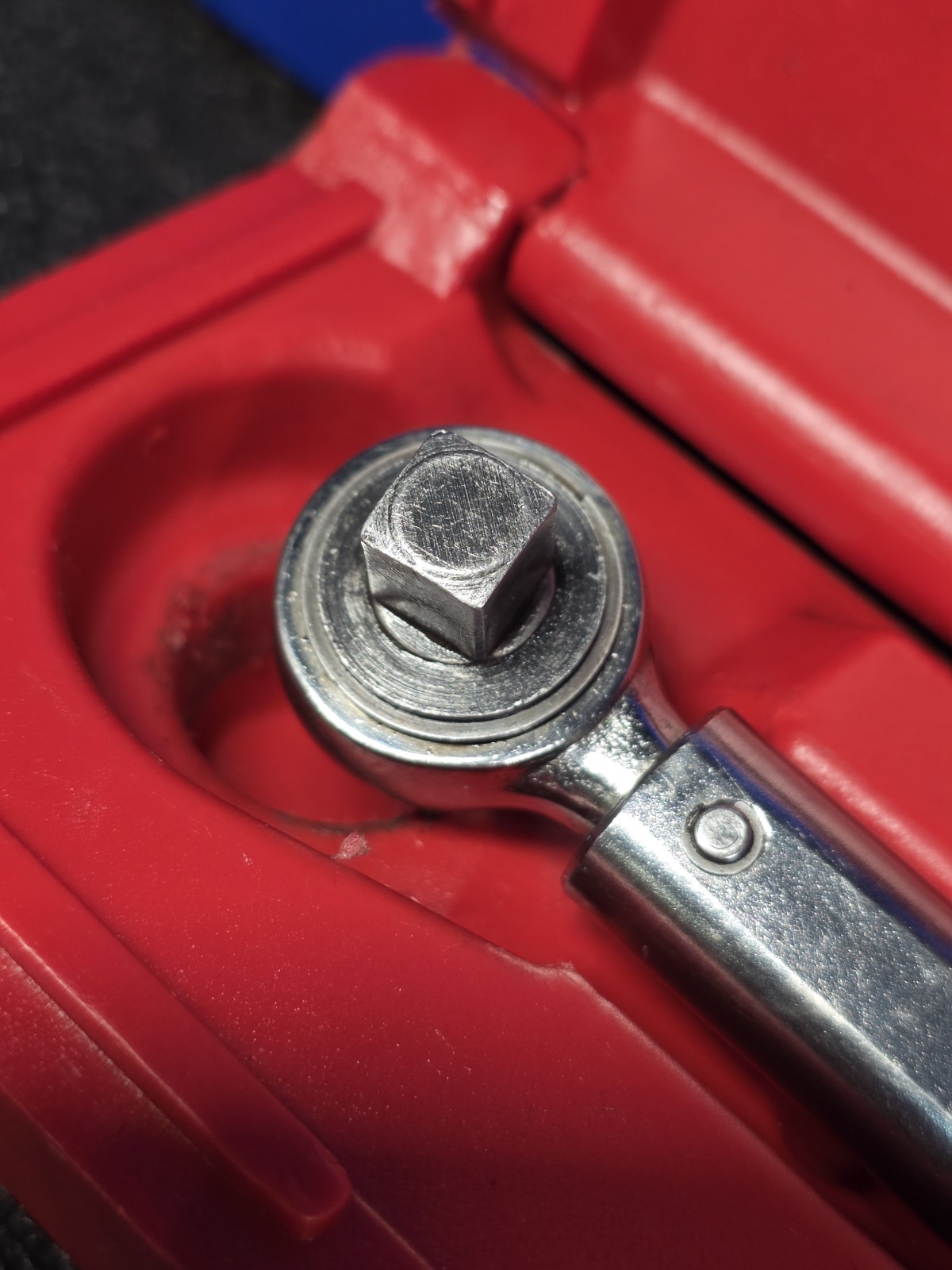 Mac Tools TW250R 3/8″ Drive Click Style Torque Wrench With Case 50-250in. lbs.