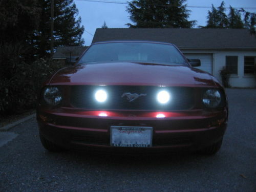 10,000K Blue LED Driving Light Fog Lamp Kit for Ford Mustang Grill ( all years )