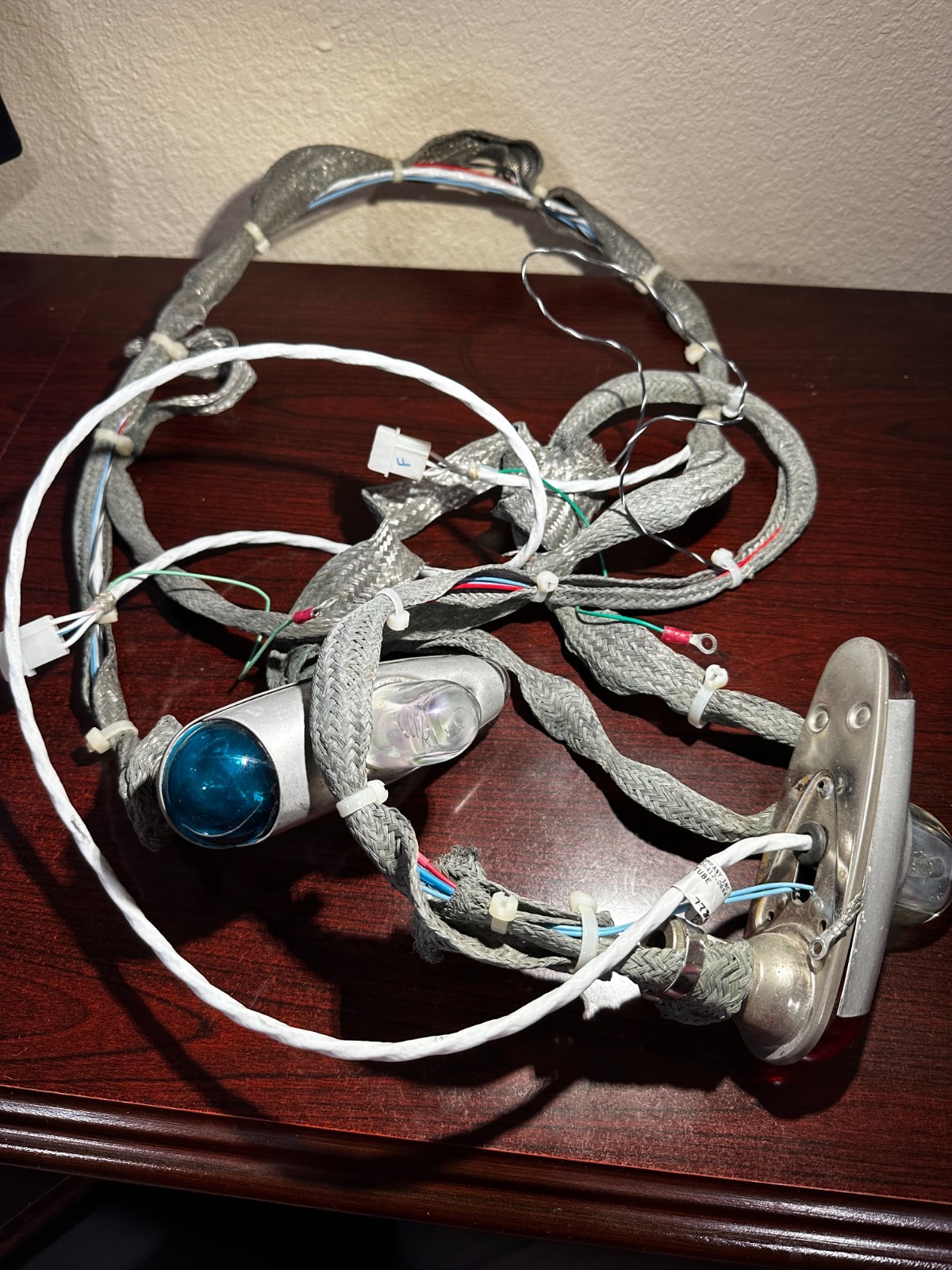 Whelen 50626 series pair wingtip nav lights leds w/harness guaranteed 30 days