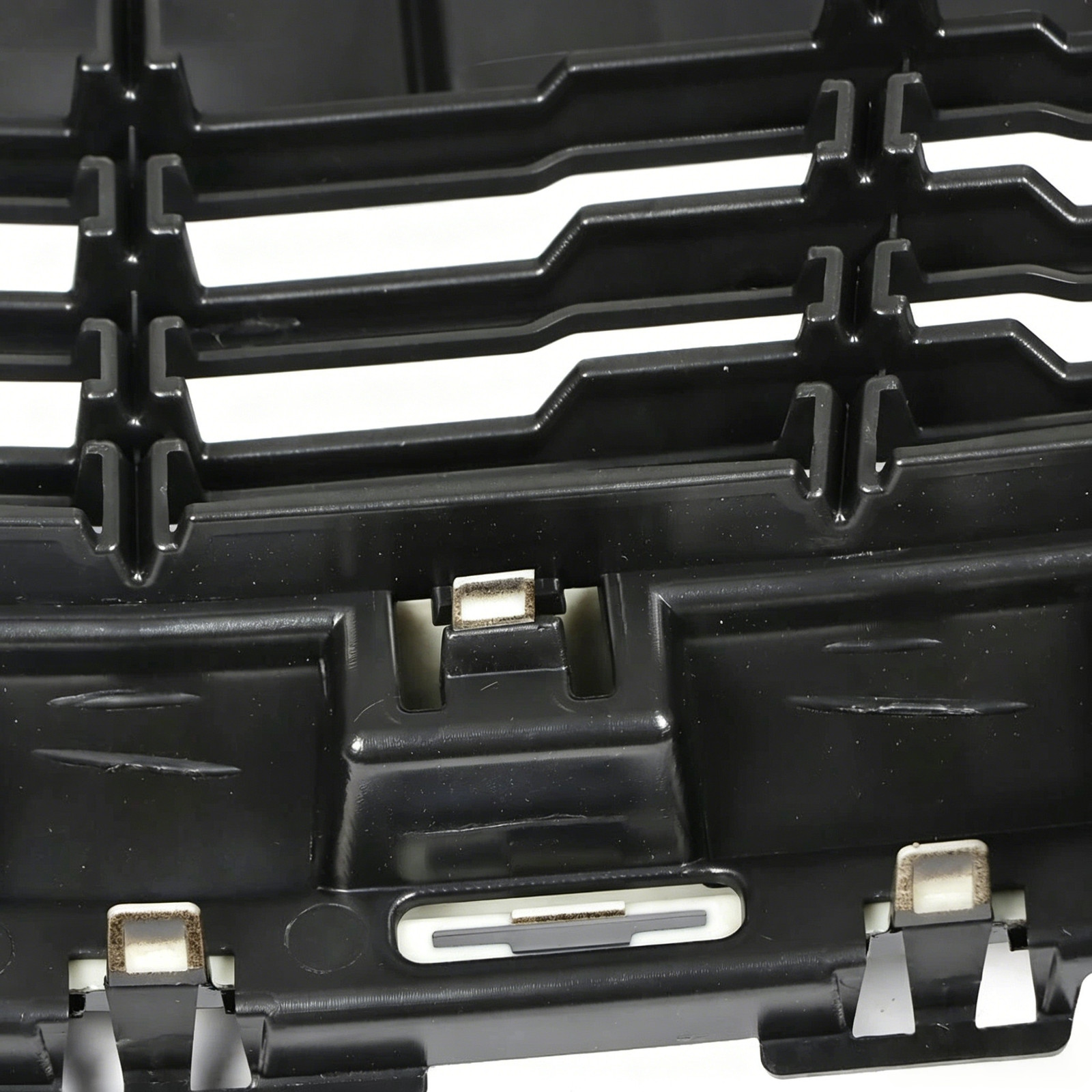 84270791 Front Grille Glossy Black For Chevrolet Colorado 2015 2016 2017-2020