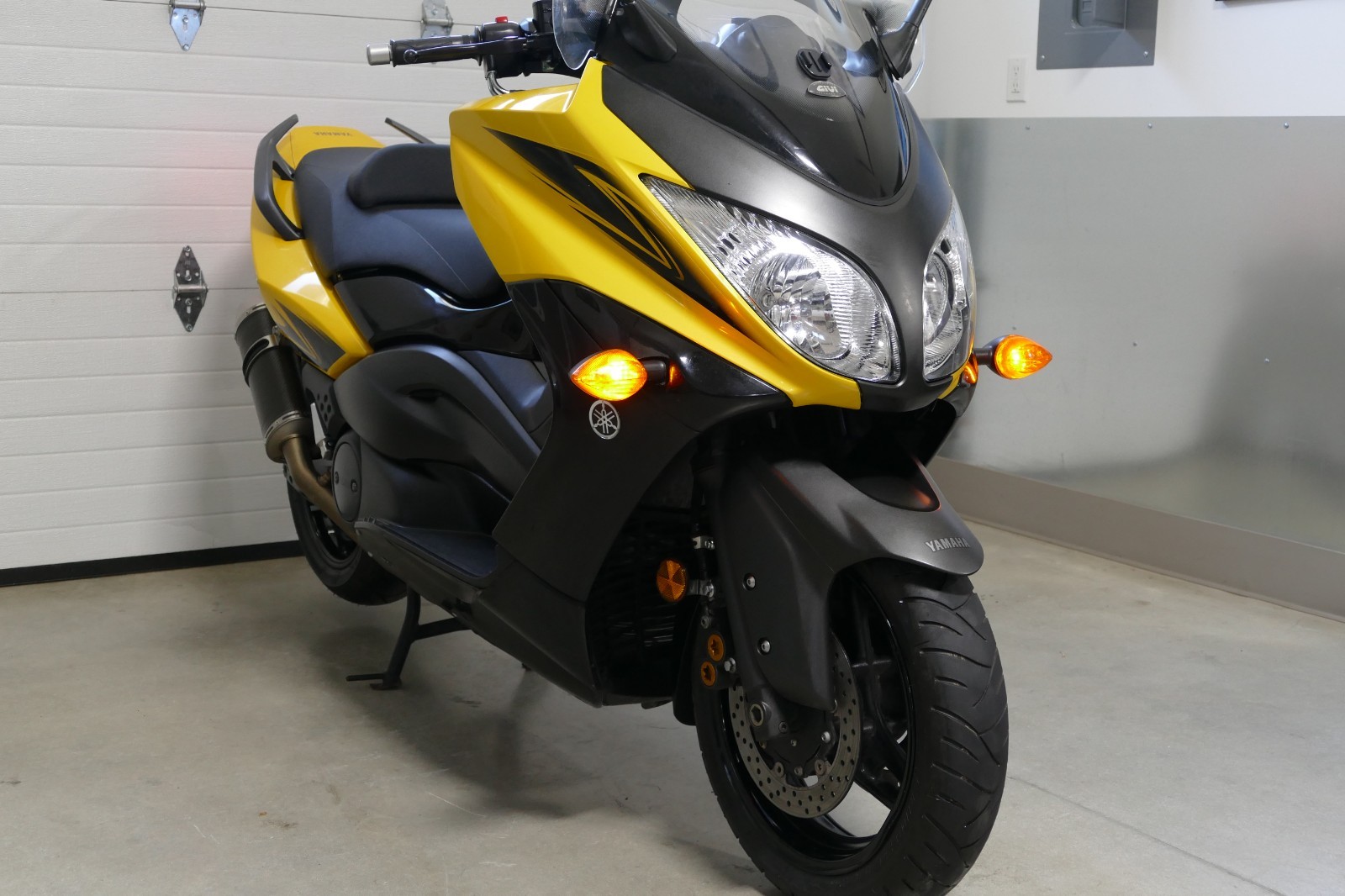 2009 YAMAHA XP500
