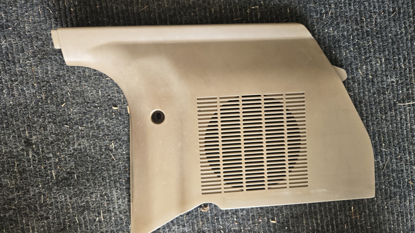 BMW Z3 Roadster Passenger Side Speaker Cover Tan 96-02 Small Crack