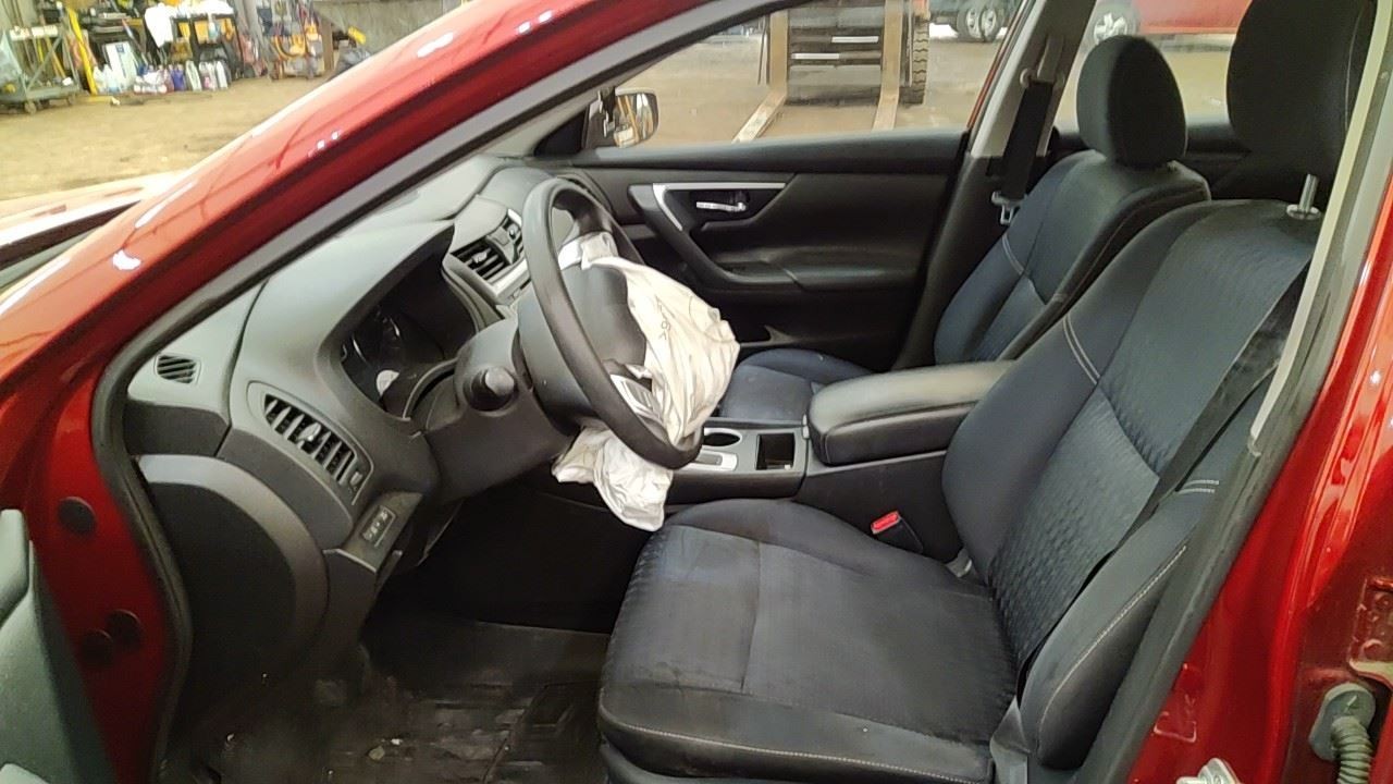 (LOCAL PICKUP ONLY) Passenger Right Quarter Glass Sedan Fits 13-18 ALTIMA 722621