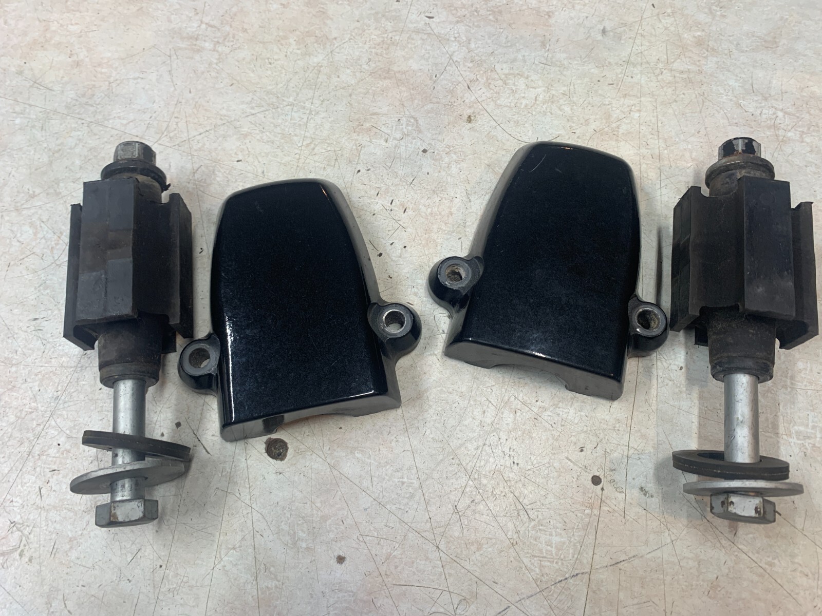 *90 Day Warranty* Suzuki Lower Mounts and Covers 54221-95J00-0EP 54160-87J30