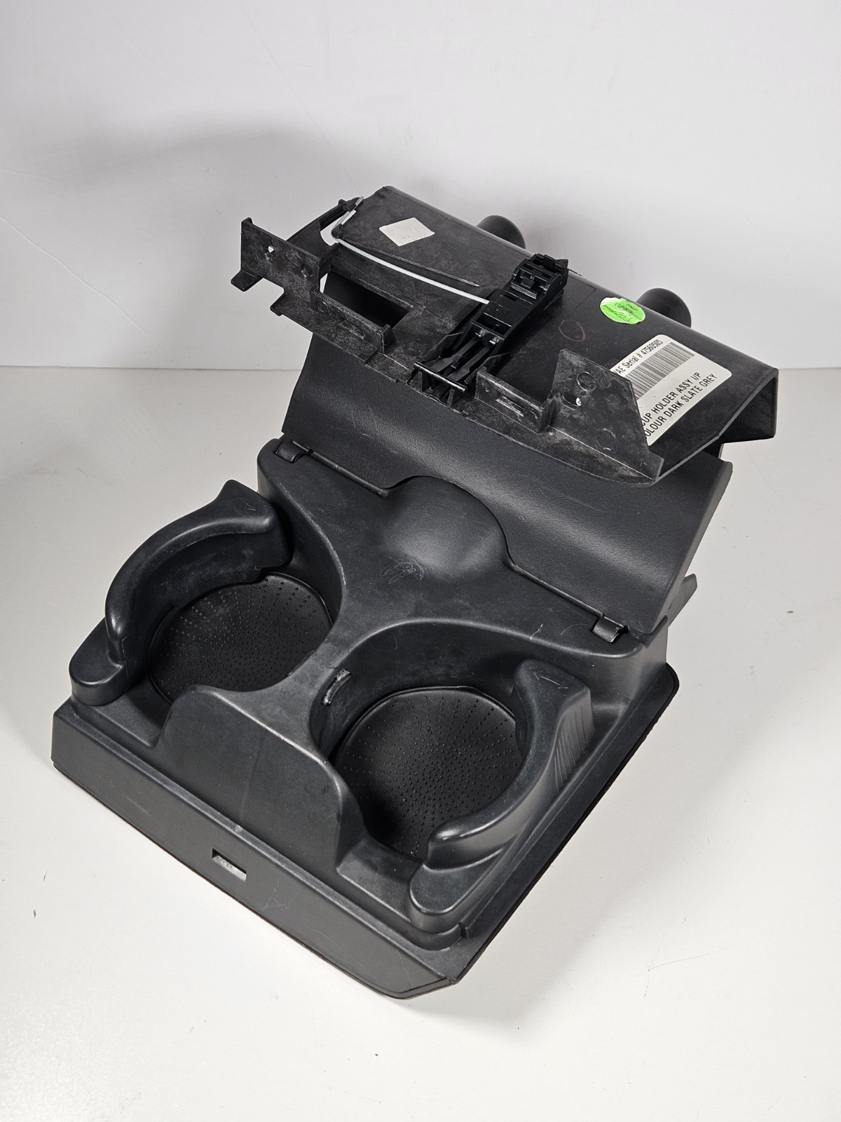 2002-2005 DODGE RAM 1500 IN DASH PUSH OUT BLACK DUAL CUP HOLDER ASSEMBLY OEM