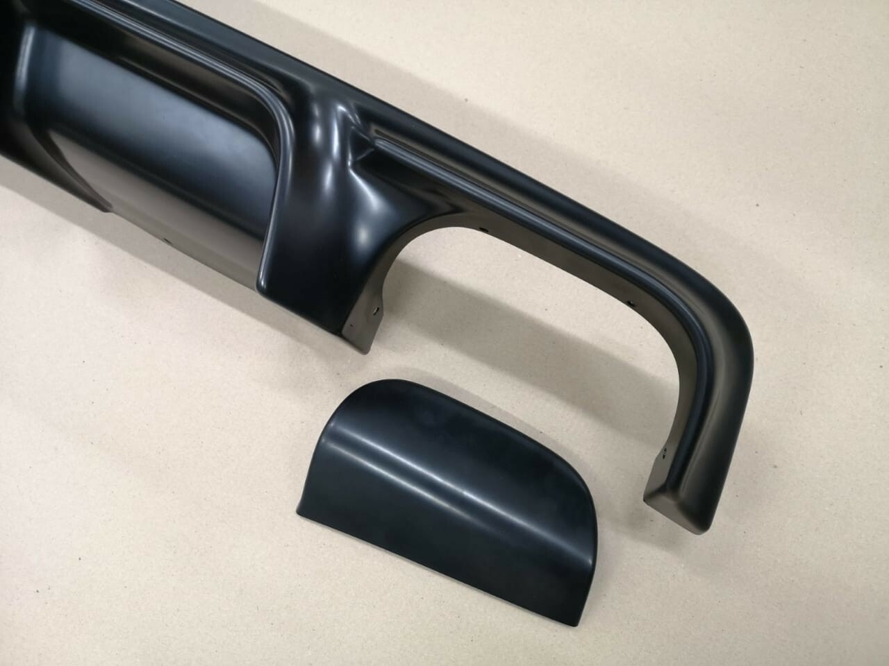BMW E39 M sport rear diffuser gloss,abs plastic,for sedan and wagon,video review