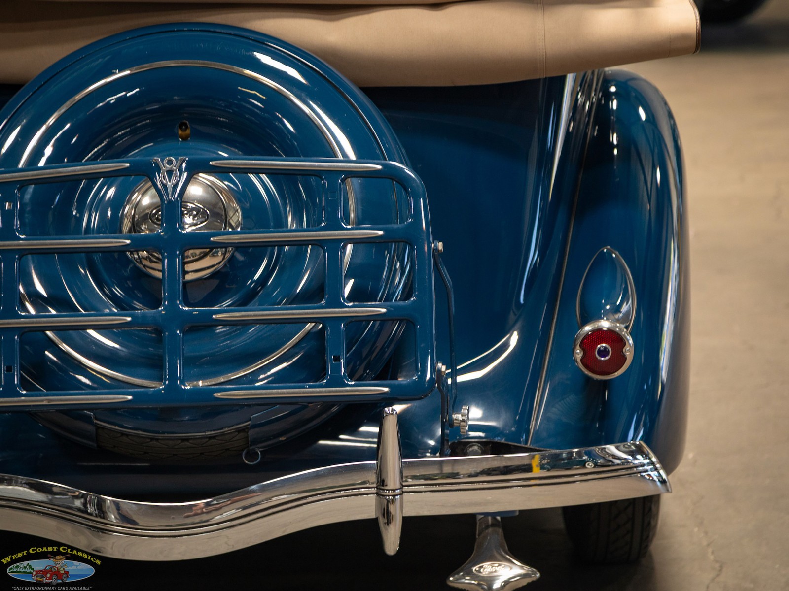 1936 Ford V8 Phaeton