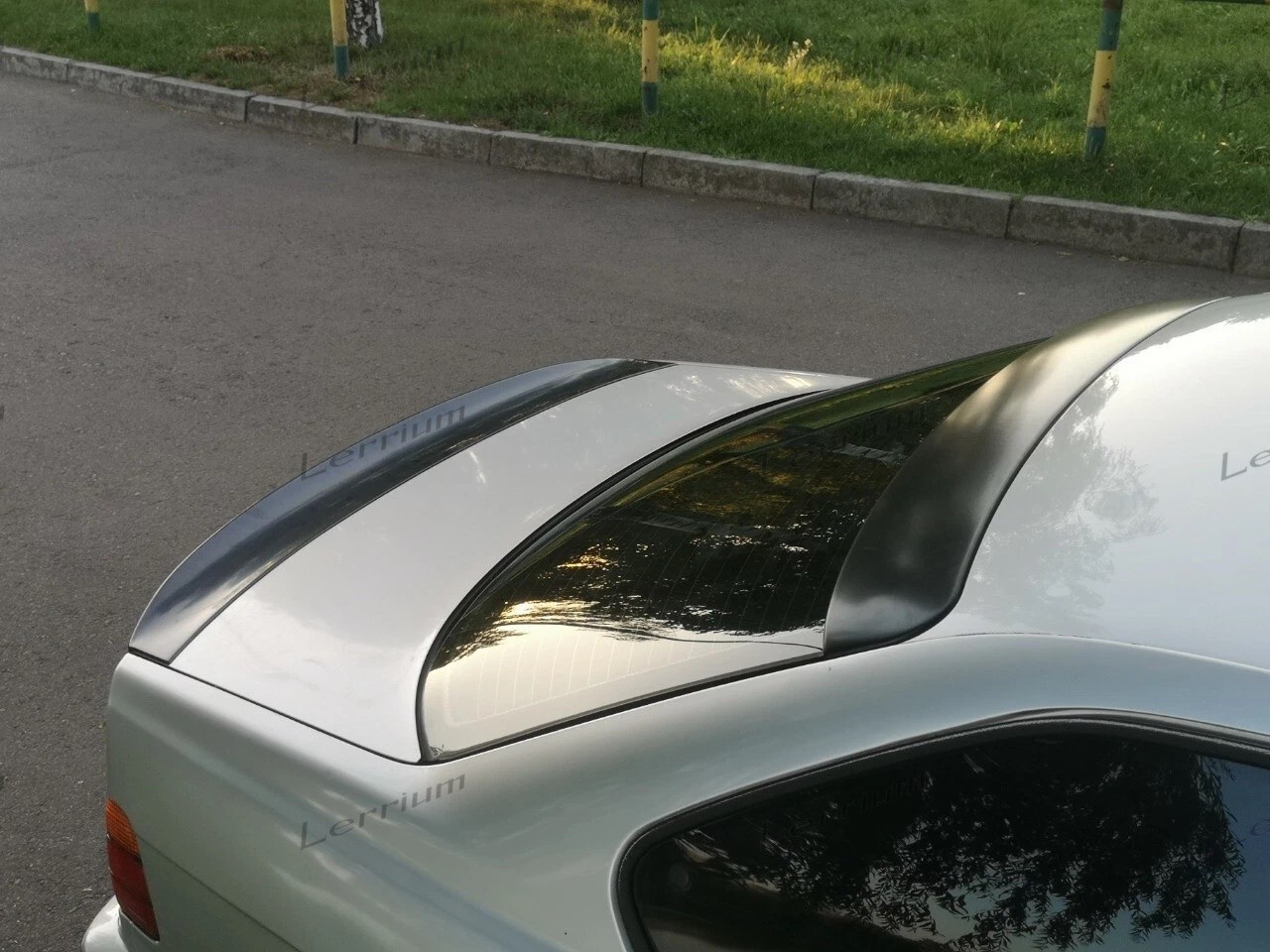 BMW E36 coupe 2dr trunk spoiler lip plastic, E36 coupe ducktail