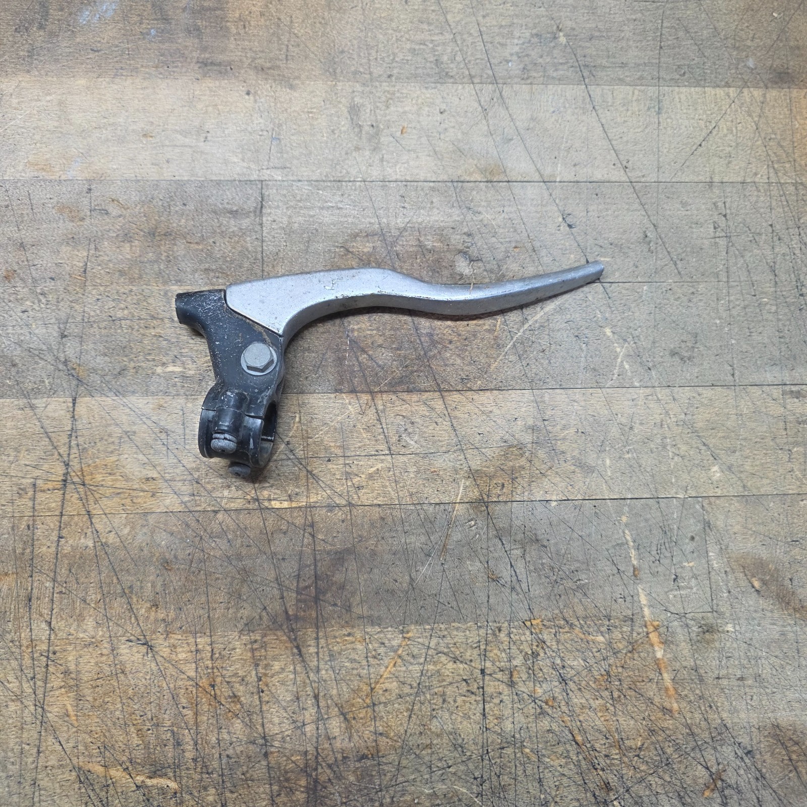 YAMAHA 83-84 TRI MOTO 225 OEM CLUCH LEVER