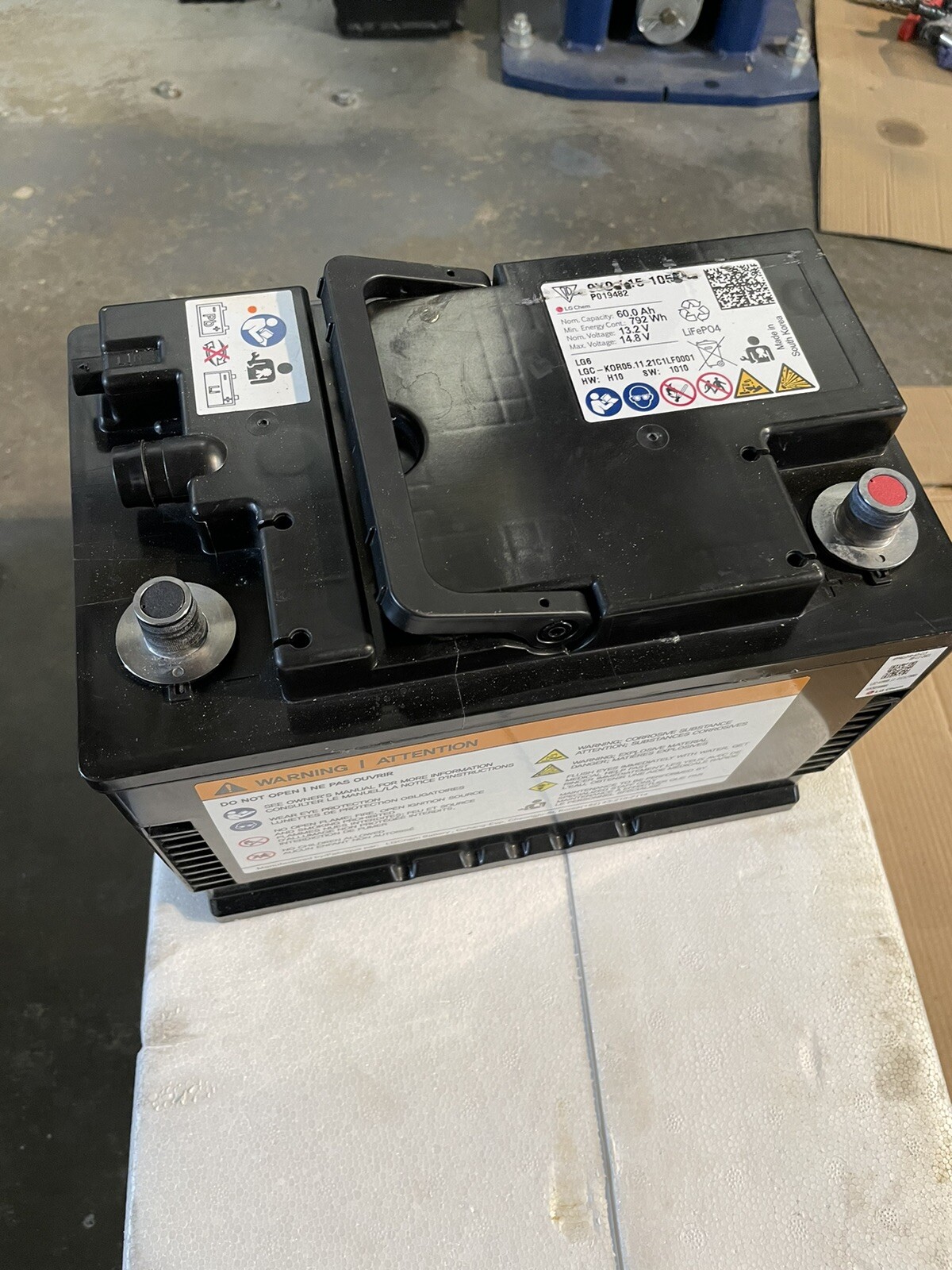 Porsche Cayenne 992 lithium battery 9Y0915105