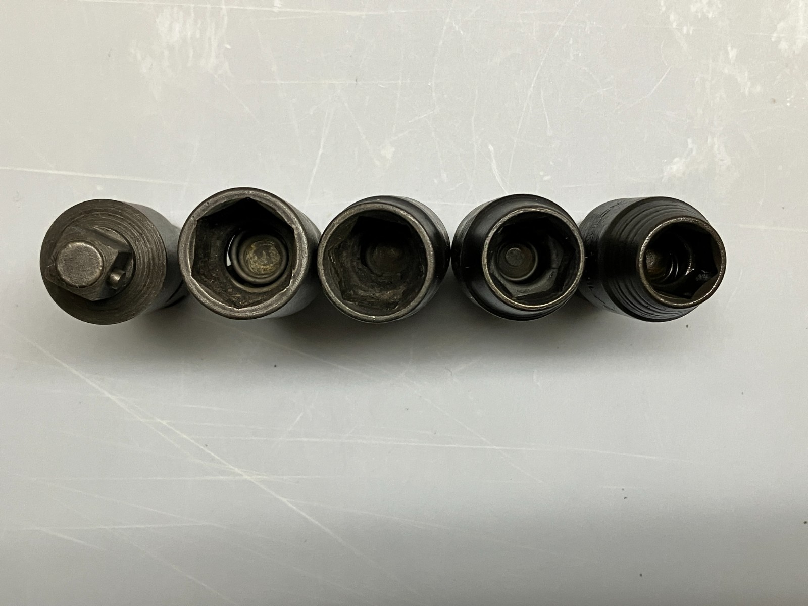 Vulcan Tool SAE Swivel Universal Impact Sockets- 3/8″ Drive 5 Pieces Like New