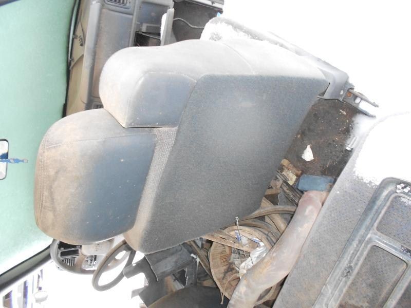 Passenger Right Lower Control Arm From 4WD Fits 00-13 Suburban 2500 53378