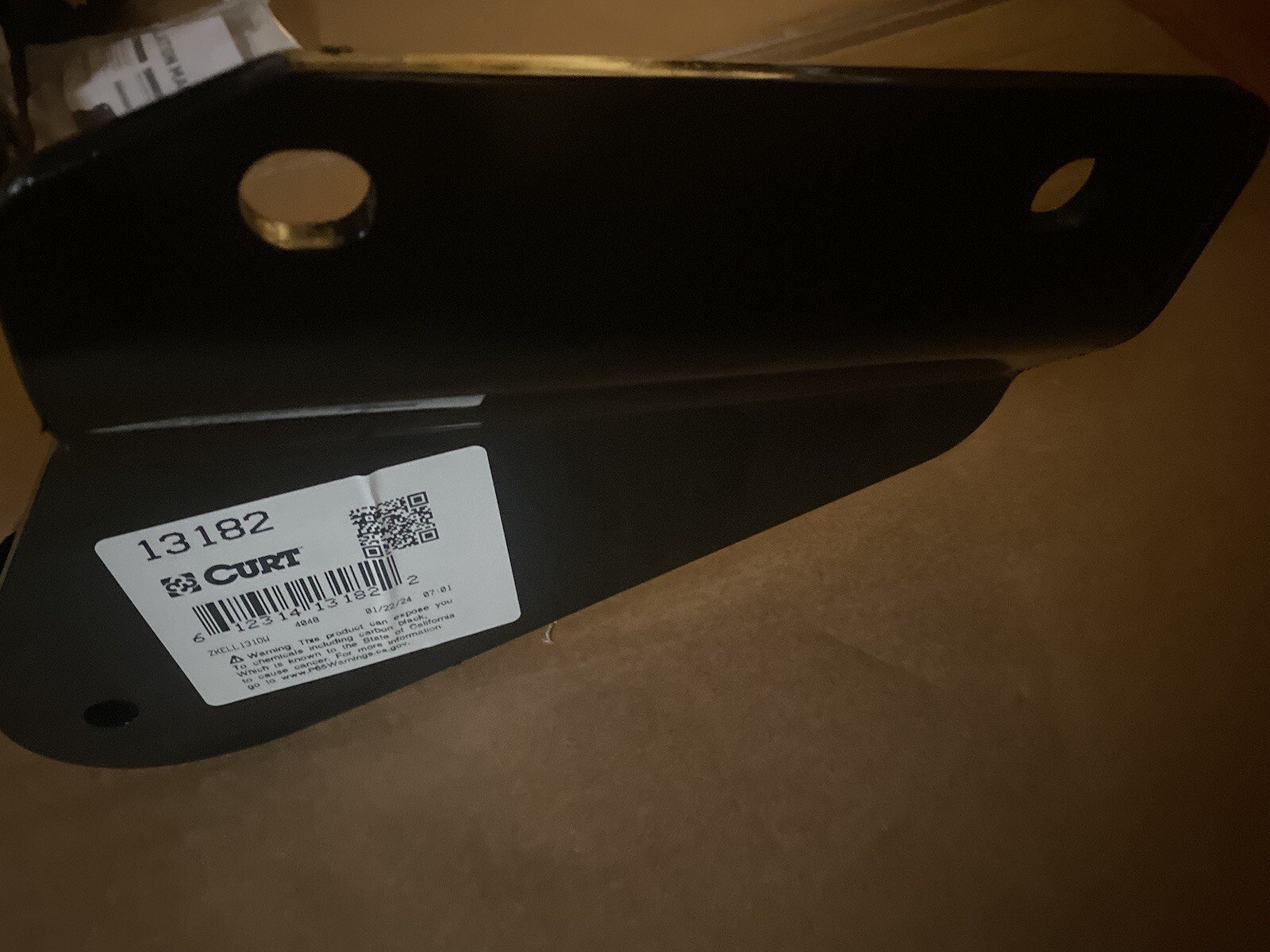 BRAND NEW Trailer Hitch-Class III 2 In. Receiver Hitch Curt Manufacturing 13182