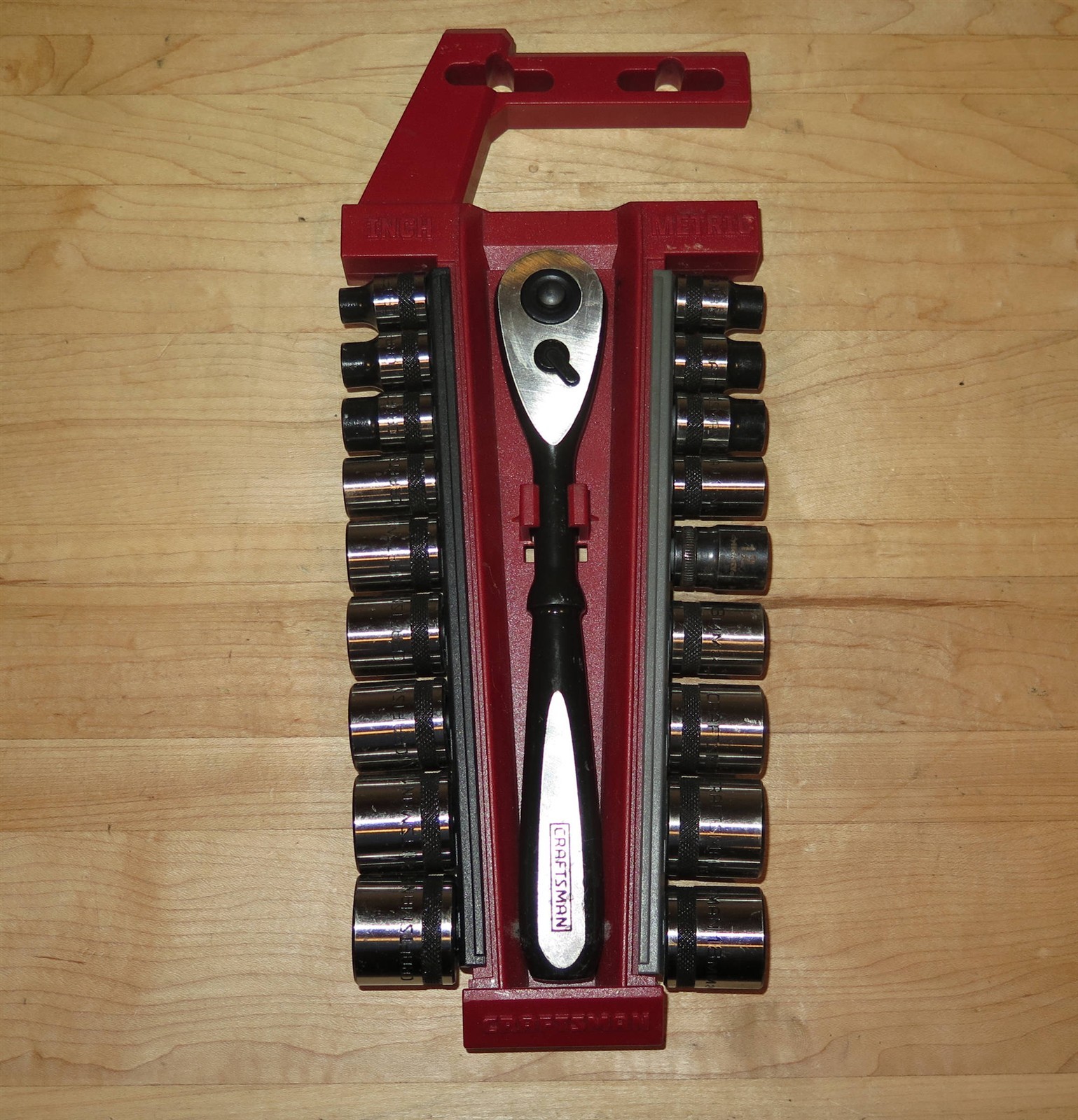 Craftsman 24963 19-Piece SAE+Metric 3/8″-Drive Ratchet Spline Socket Set – READ!