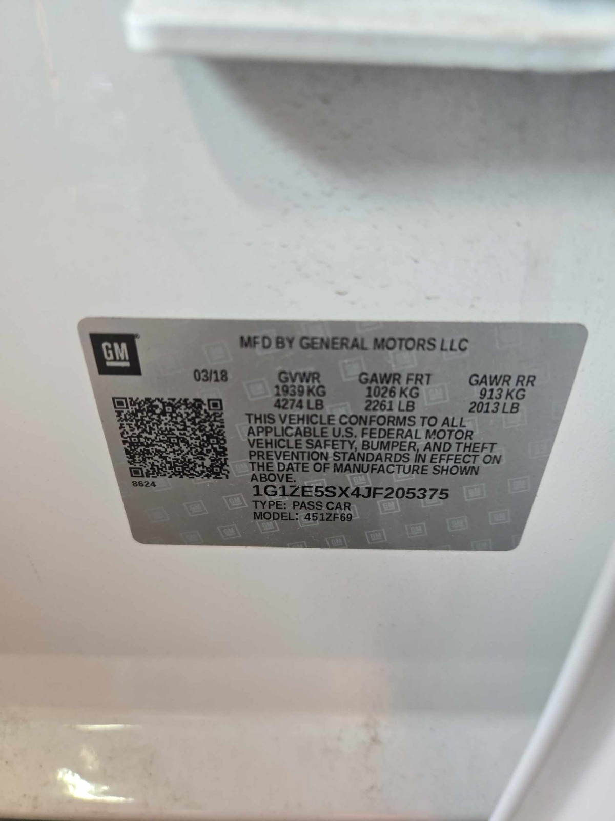 Used Front Right Door Assembly Front fits: 2018 Chevrolet Malibu VIN Z 4th digit