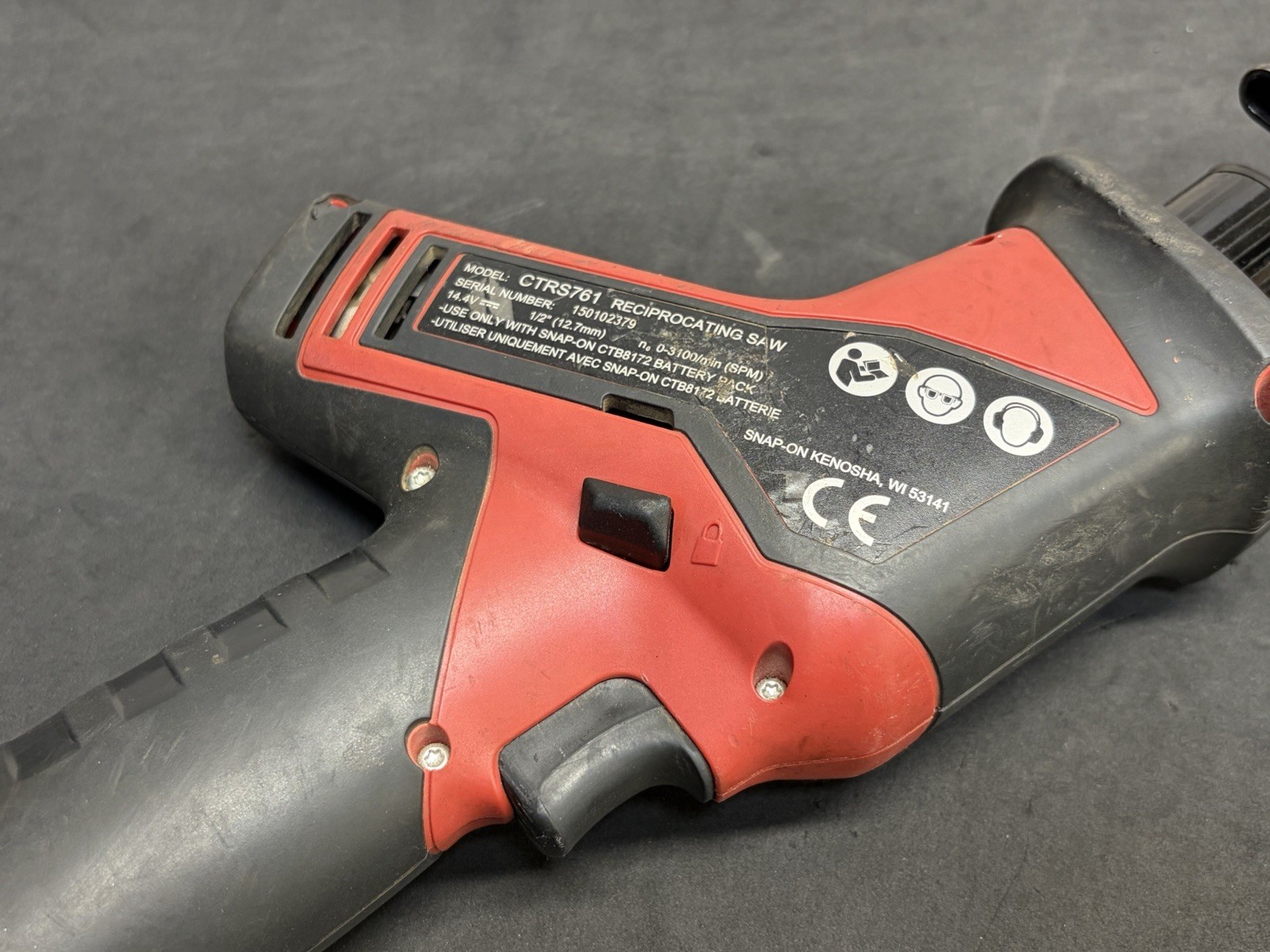 NICE! Snap On CTRS761 RED Reciprocating Saw with 14.4v Lithium Ion Battery