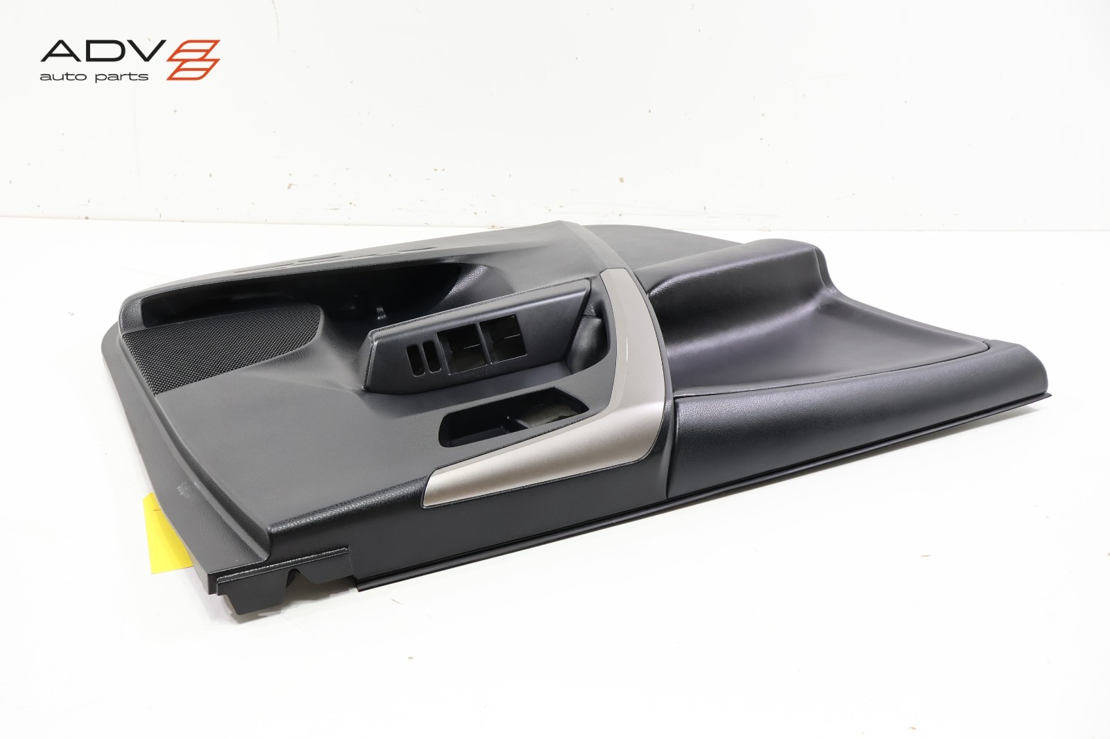 2017 – 2018 TOYOTA RAV4 FRONT LEFT DRIVER INTERIOR DOOR PANEL TRIM COVER OEM