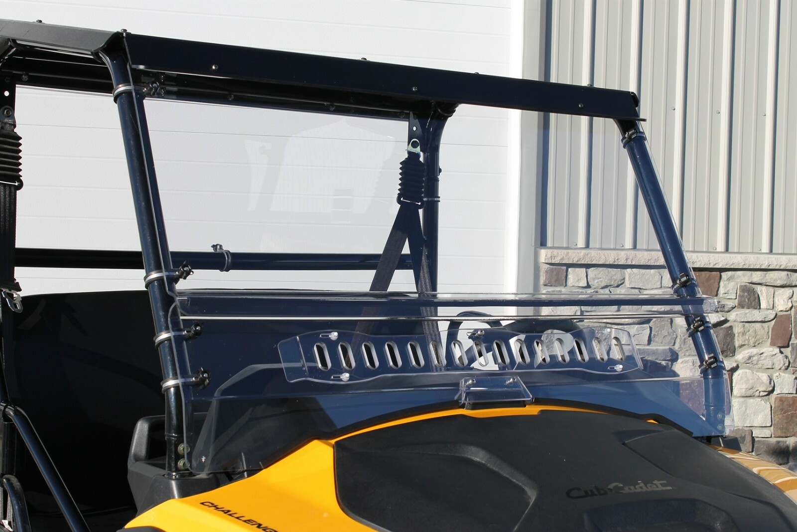 CUB CADET CHALLENGER M 550/ M 750 YEAR 2021+ 2 PIECE MAX-FLO VENTED WINDSHIELD