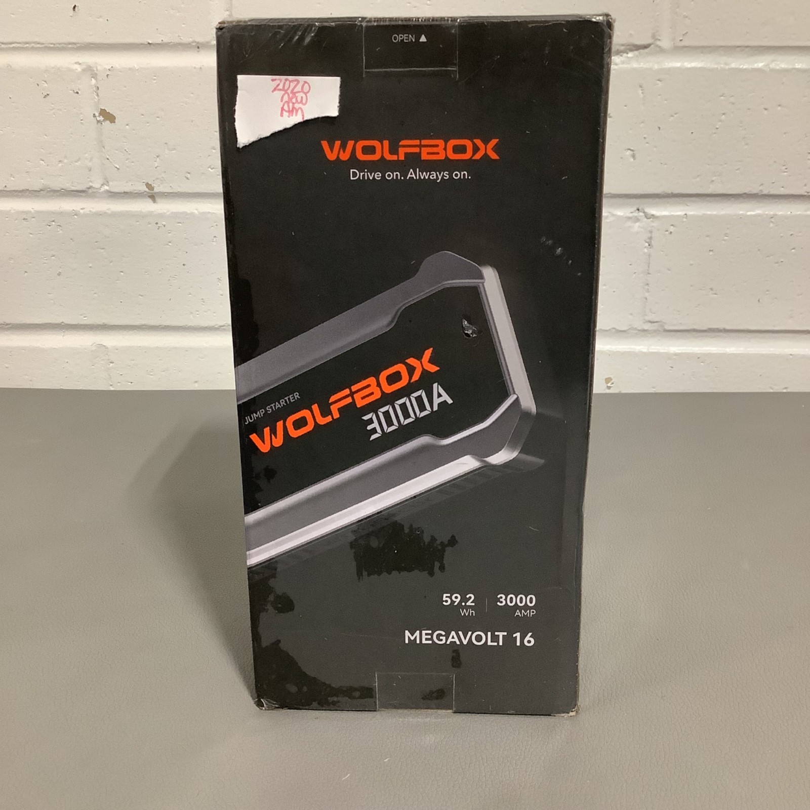 WolfBox MV16A 3000A Portable Jump Starter w/ Air Compressor