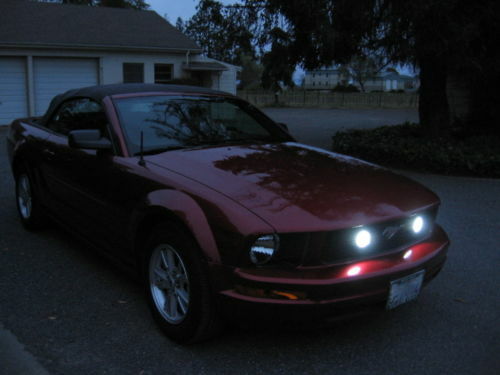 10,000K Blue LED Driving Light Fog Lamp Kit for Ford Mustang Grill ( all years )