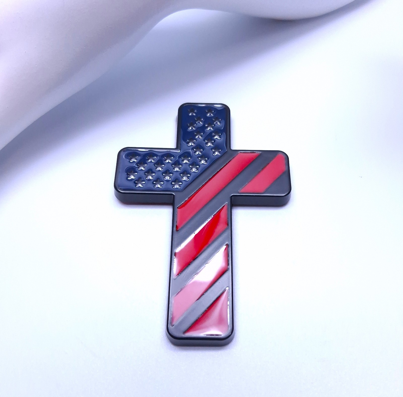 CHRISTIAN RELIGIOUS 3D CROSS W EMBOSSED AMERICAN FLAG METAL CAR EMBLEM STICKER
