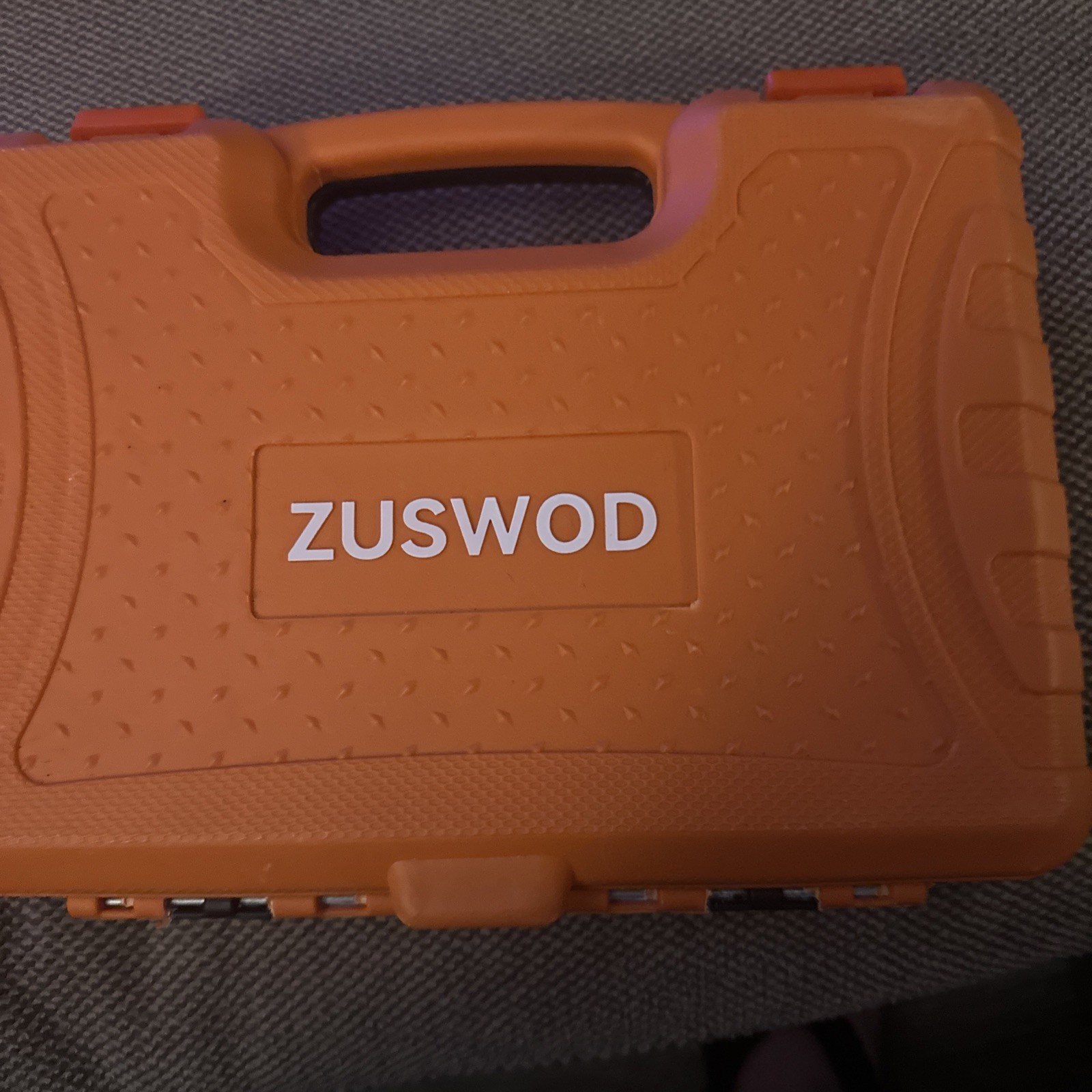 e ZUSWOD 53-Piece 1/4″ Drive Socket and Bit Mechanic’s Tool Set