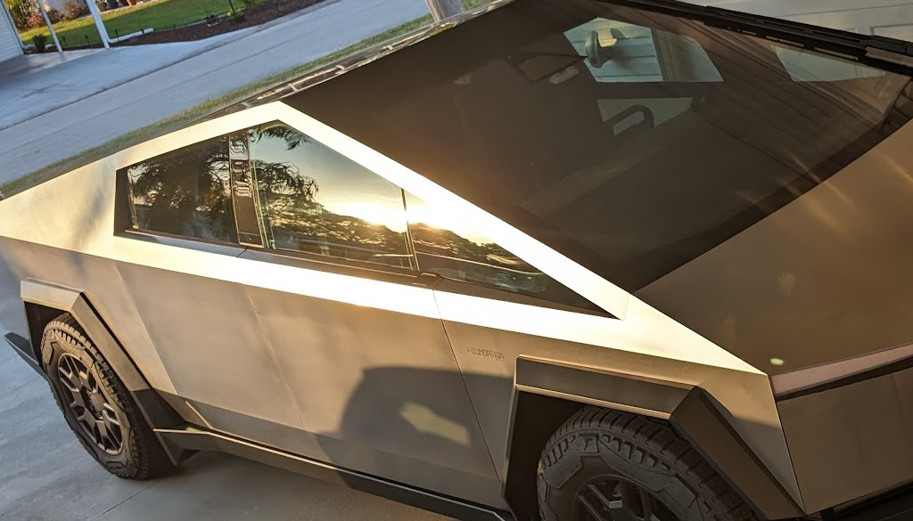 Cybertruck Mirror Delete Covers (set)