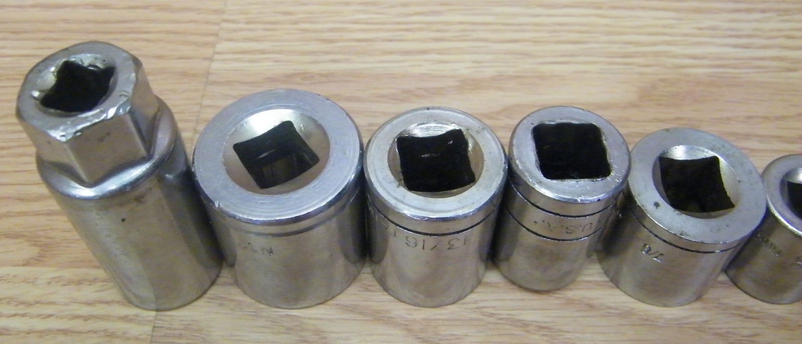 Mixed Lot of Ten Unbranded/Generic 12 Point 1/2″ Drive Sockets Only **READ**