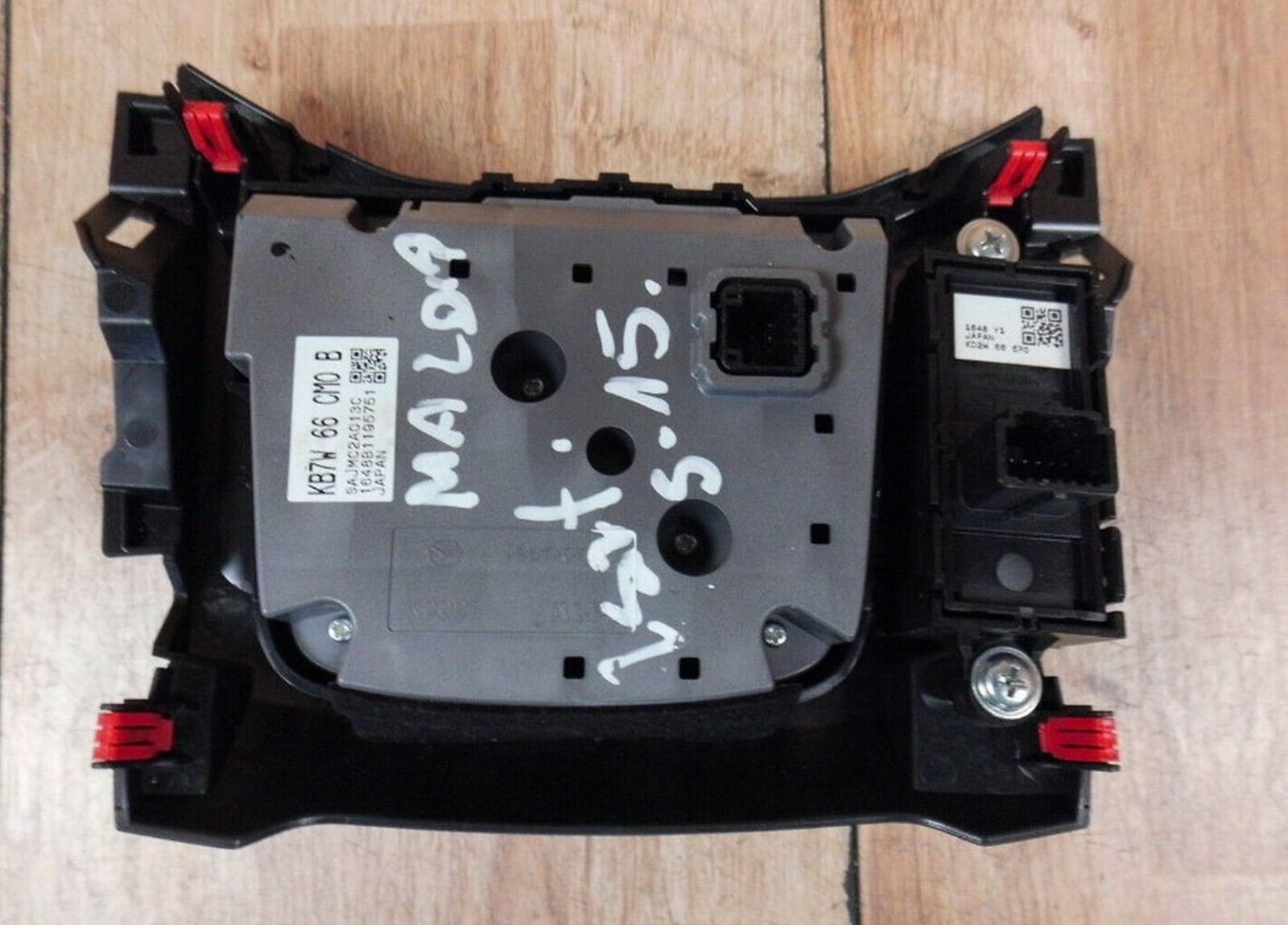 Mazda CX5 II MK2 2017 DISPLAY SCREEN SWITCH NAVIGATION KB7W66CM0B KB7W 66 CM0B