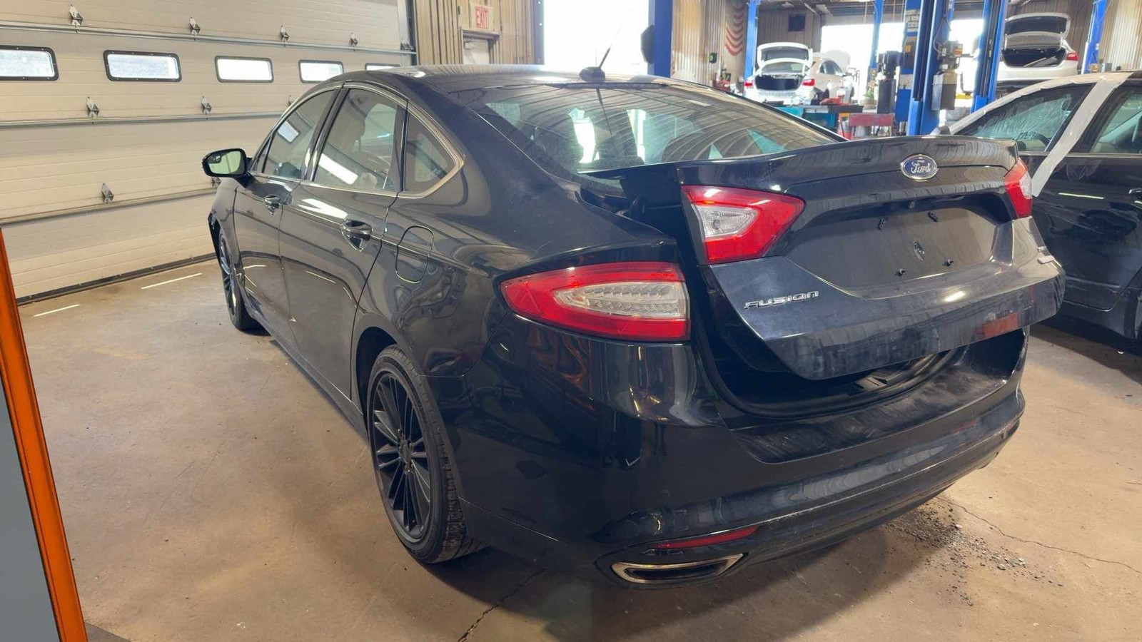Used Rear Right Door Assembly Rear Side fits: 2016 Ford Fusion Rear Right Grade
