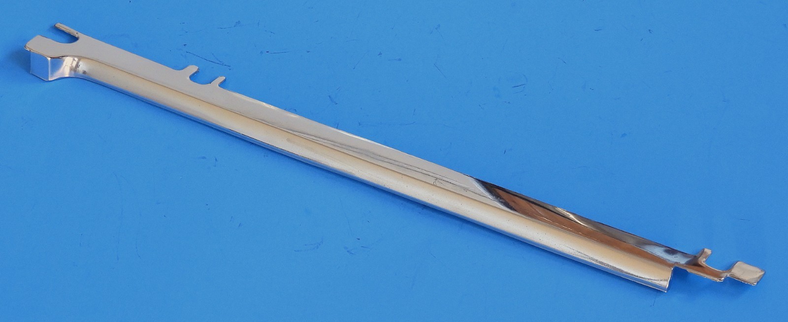 1973-76 LINCOLN MARK IV OEM FRONT TRIM MOLDING DRIVER SIDE – D3LB-13B191-AD