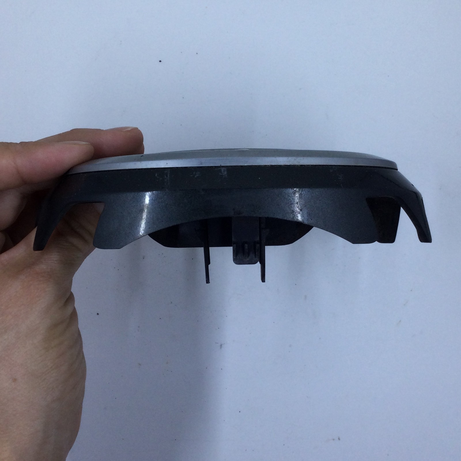2004-2006 Scion xB Front Emblem Assembly OEM 75312-52040 75301-52040