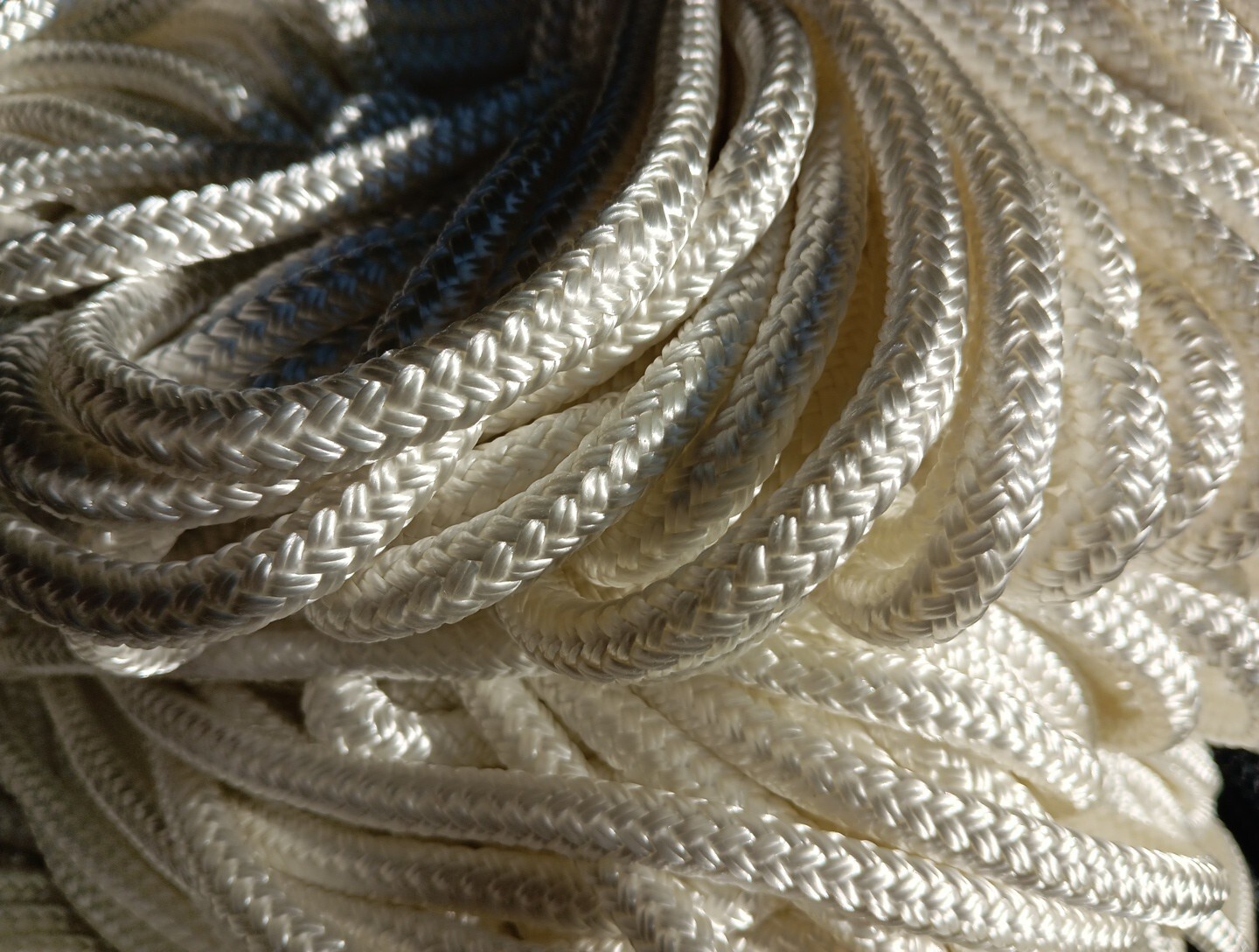 5/16 x 200 ft Pre-Cut Double Braid Polyester rope hank. White.