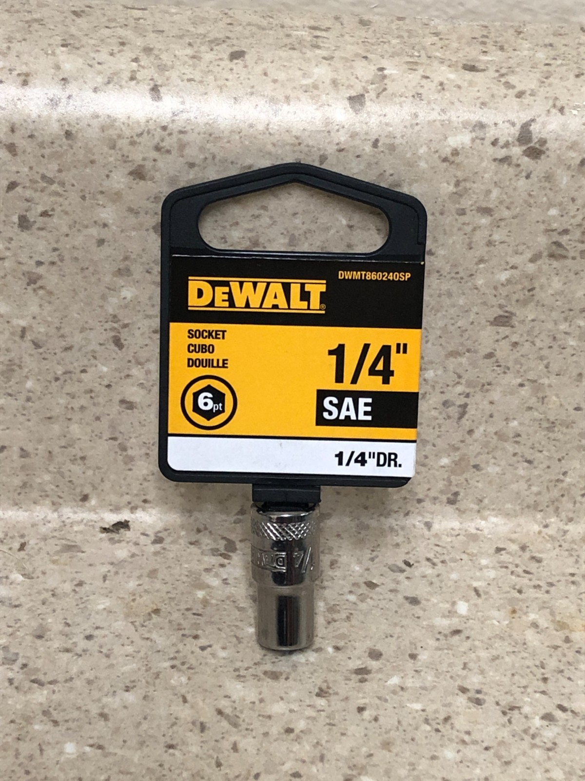 DeWalt 1/4 in. X 1/4 in. drive SAE 6 Point Socket 1 pc