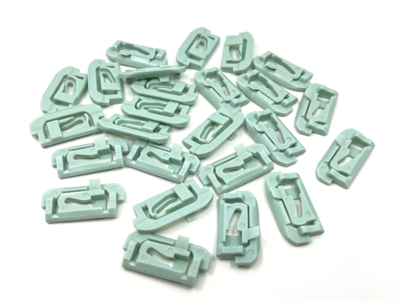 1978-1987 El Camino Rear Glass Trim Molding Reveal Clips Fastener 25pcs