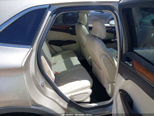 (LOCAL PICKUP ONLY) Driver Left Front Door Electric Fits 15-19 MKC 2189405