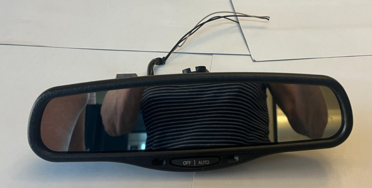 2000-2008 Lincoln Navigator Auto Dimming Rear View Mirror OEM E11015306